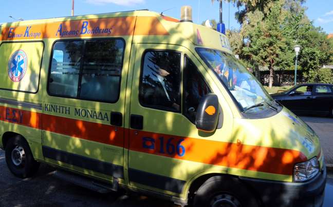 Ένας νεκρός και τέσσερις τραυματίες σε τροχαίο στην Τριφυλία