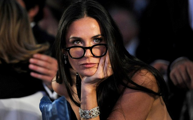 Η Demi Moore ξαναβρίσκει την φόρμα της