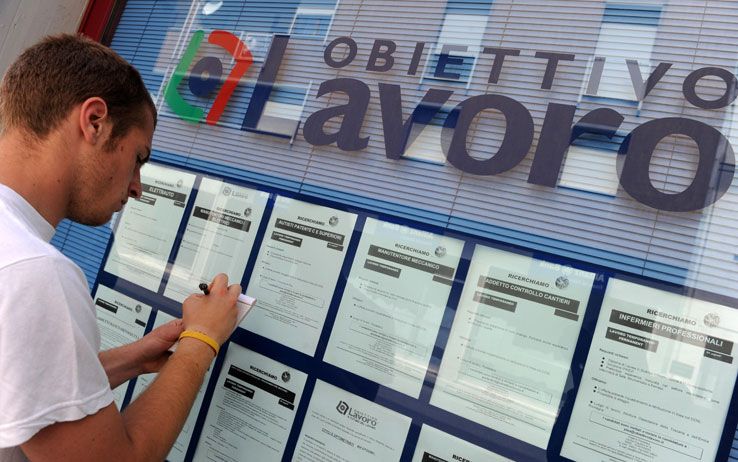 Νέο αρνητικό ρεκόρ για την ανεργία στην Ιταλία
