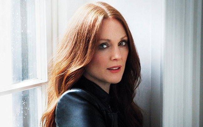 H Julianne Moore αγαπάει την άσκηση