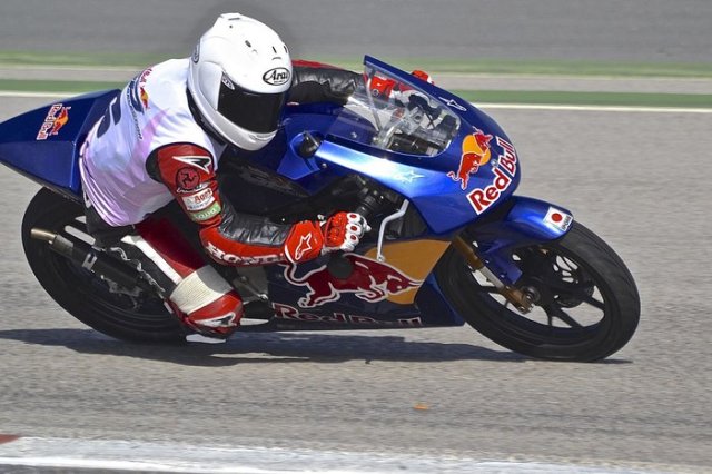 Ο 13χρονος Νότης Παπαπαύλου στο Red Bull MotoGP Rookies Cup