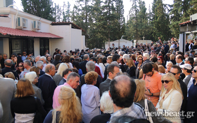 Το τελευταίο αντίο στον Νίκο Φώσκολο