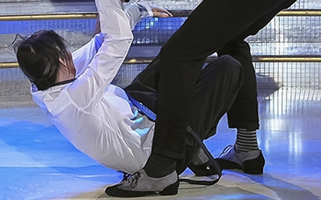 Το ατύχημα της Anna Oxa στο ιταλικό «Dancing with the stars»