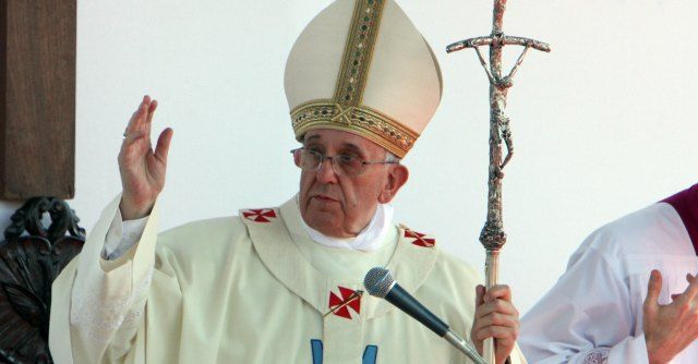 Ο πάπας Φραγκίσκος έγινε 77 ετών