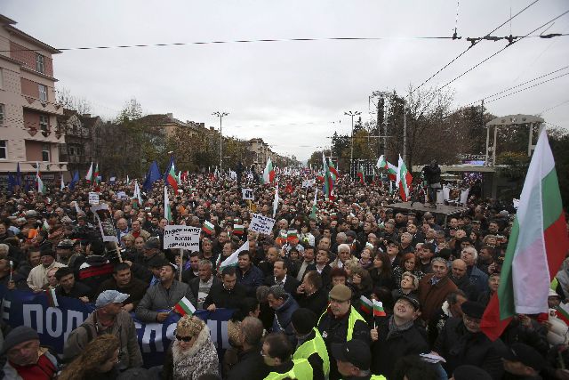 Μεγάλες διαδηλώσεις στη Βουλγαρία