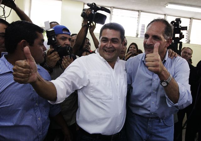 Προηγείται ο κυβερνητικός υποψήφιος στην Ονδούρα