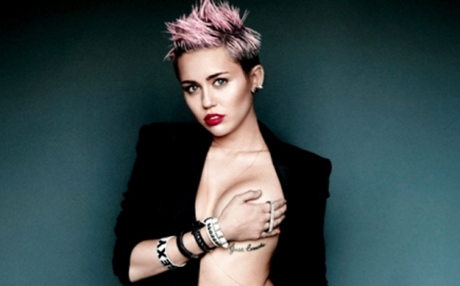 Η Miley Cyrus έσβησε 21 κεράκια