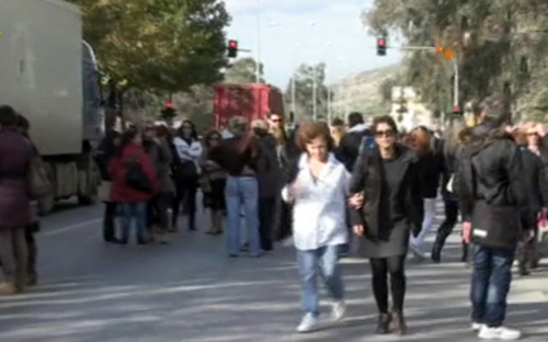 Έκλεισαν τη λεωφόρο Καβάλας εργαζόμενοι στην ψυχική υγεία