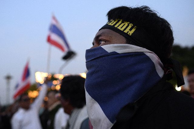 Κλεισμένοι στα σπίτια στους οι πολίτες στην Ταϊλάνδη