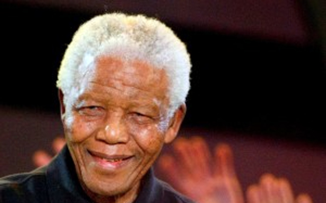 Άρχισε η επίσημη επιμνημόσυνη τελετή για τον Ν. Μαντέλα