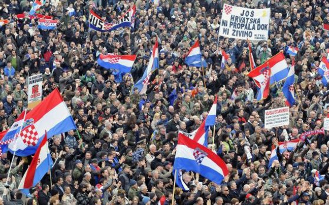 Οι Κροάτες ζητούν απαγόρευση της Κυριλλικής γραφής