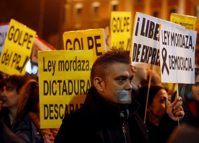 Συγκέντρωση στη Μαδρίτη ενάντια στο νόμο για τις διαδηλώσεις