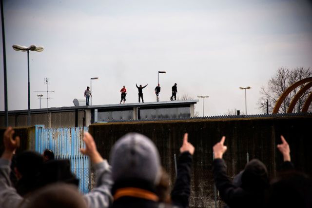 Σχέδιο απέλασης μεταναστών σε 30 μέρες επεξεργάζεται η Ιταλία