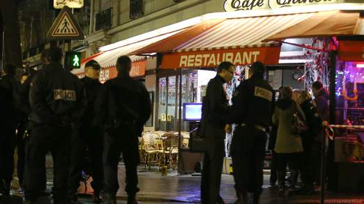 Δύο νεκροί από πυροβολισμούς στο Παρίσι