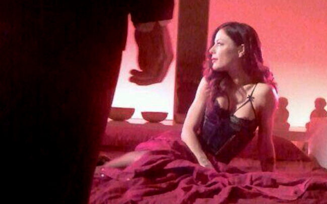 Η αισθησιακή φωτογράφιση της Naike Rivelli