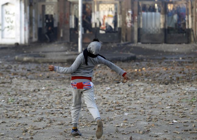 Ένας νεκρός φοιτητής στις συγκρούσεις στο Κάιρο