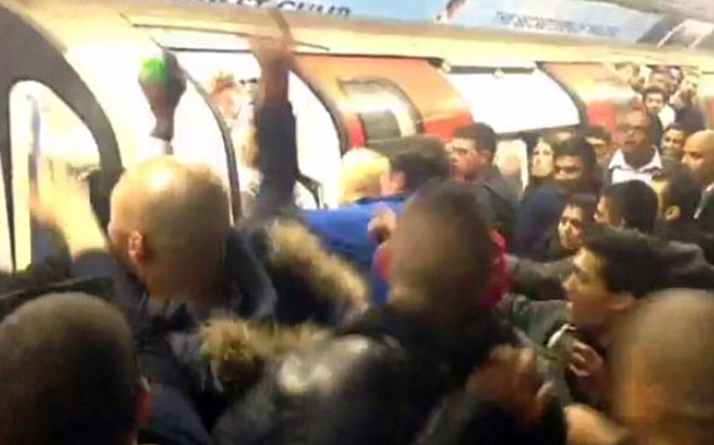 Καβγάς μέσα στο μετρό του Λονδίνου