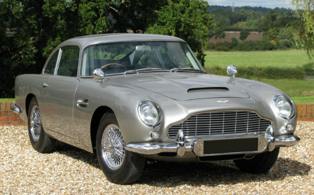 Η Aston Martin DB5 του Τζέιμς Μποντ πωλείται