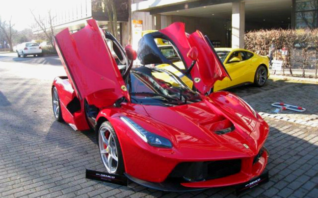 Πωλείται η πρώτη μεταχειρισμένη LaFerrari!