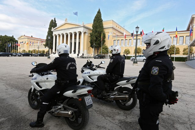 «Φρούριο» το Ζάππειο