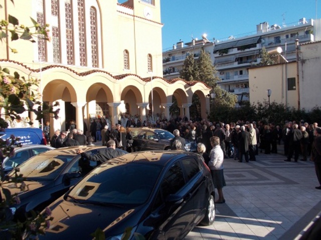 Βαθιά θλίψη στην κηδεία της 20χρονης φοιτήτριας στο Αγρίνιο