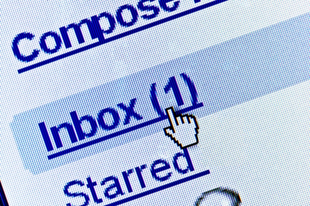 Της έστελνε e-mail και την έβριζε