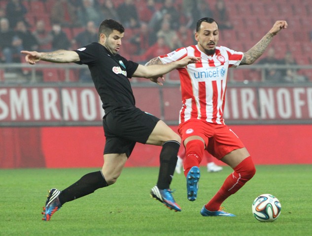 Με 2-0 ξεπέρασε το εμπόδιο του Λεβαδειακού ο Ολυμπιακός