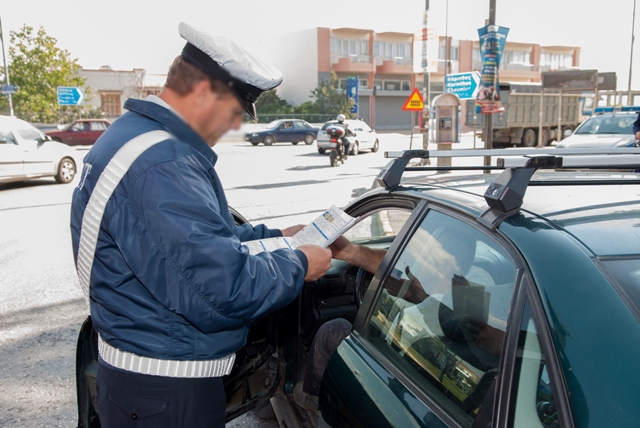 Εντατικούς ελέγχους διενεργεί η Τροχαία στην περιοχή του κέντρου της Αθήνας