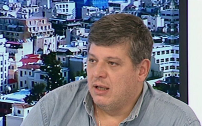 Ο Έλληνας που… κυνηγάει το ΔΝΤ
