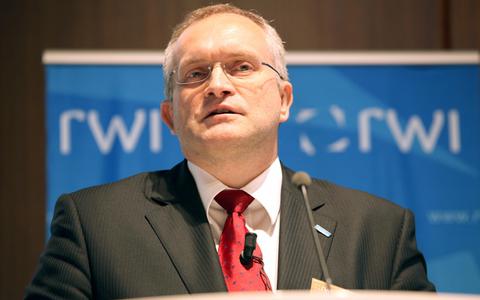 «Αμφιβάλλω για την επιστροφή της Ελλάδας στις αγορές»