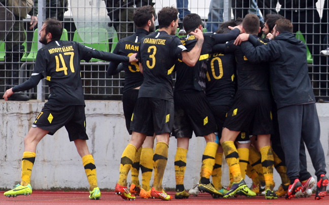 Μένουν, αλλά μόνο για τη Football League