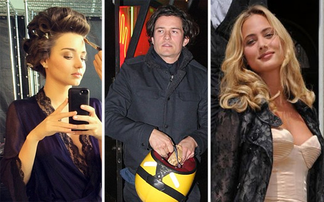 Η Miranda Kerr χτενίζεται και ο Orlando Bloom χαριεντίζεται…