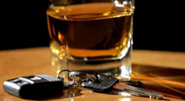 Υπεύθυνος και ο συνοδηγός στην οδήγηση υπό την επήρεια αλκοόλ