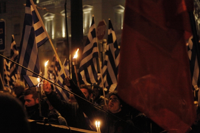 «Η Χρυσή Αυγή δελεάζει ψηφοφόρους με πρόγραμμα κοινωνικής πρόνοιας»