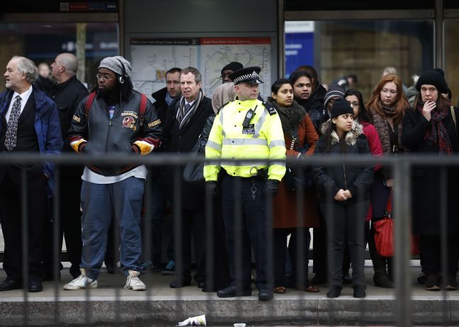 Μπαράζ ρατσιστικών, αντισημιτικών και ισλαμοφοβικών επιθέσεων στο Λονδίνο