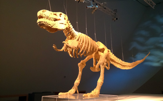 Ο μεγαλύτερος τυραννόσαυρος από Lego