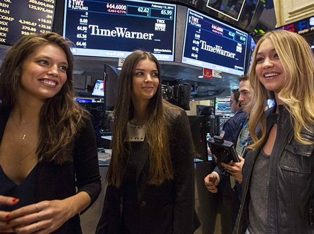 Τα κορίτσια του Sport’s Illustrated στη Wall Street
