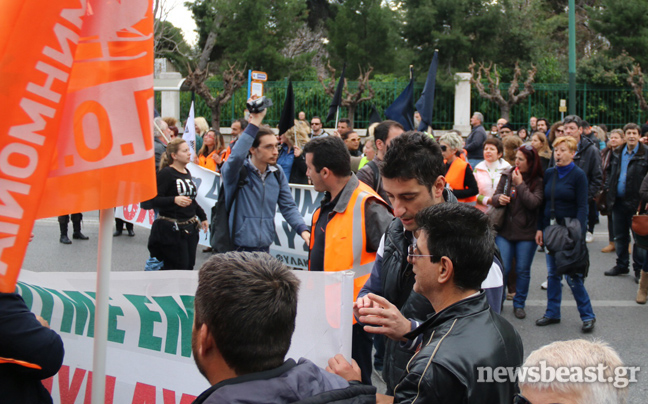 Στο υπουργείο Διοικητικής Μεταρρύθμισης οι σχολικοί φύλακες