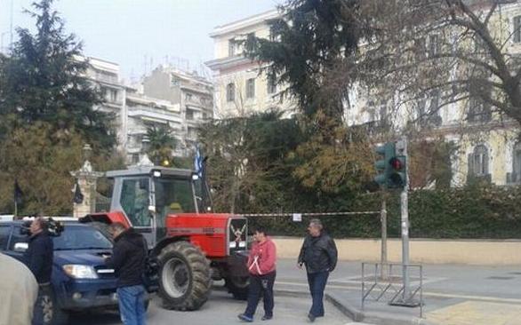 Αποχώρησαν από το ΥΜΑΘ οι αγρότες