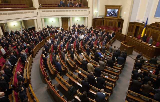 Εγκρίθηκαν από το ουκρανικό κοινοβούλιο τα μέτρα λιτότητας του ΔΝΤ