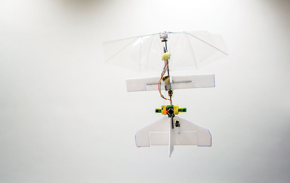 Δημιουργήθηκε το μικρότερο στον κόσμο αυτόνομο ιπτάμενο ρομποτάκι