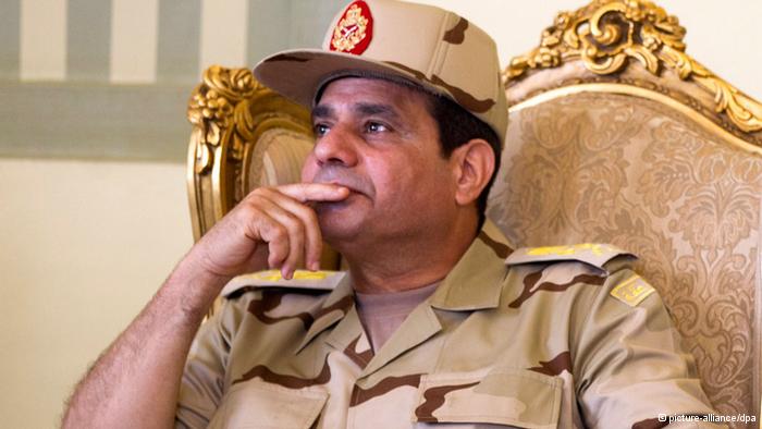 Ο αλ-Σίσι θα παραμείνει υπουργός Άμυνας της Αιγύπτου