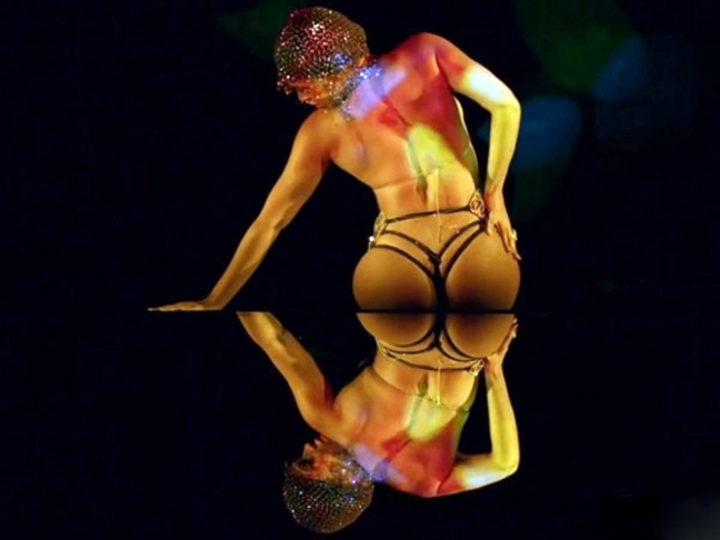 Απόλυτη σεξοβόμβα η Beyonce στο «Partition»