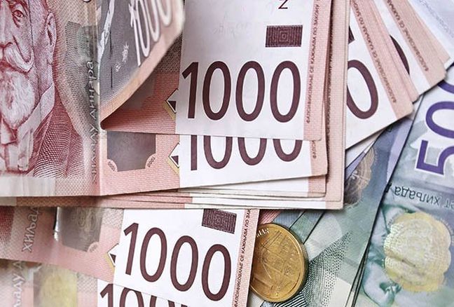 Στα 0,99 ευρώ την ώρα ο κατώτατος μισθός στη Σερβία