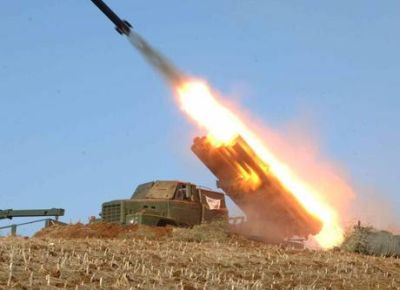Η Βόρεια Κορέα εκτόξευσε δύο πυραύλους μέσου βεληνεκούς