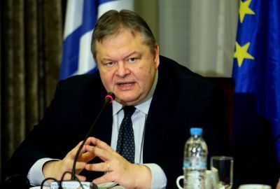 «Είναι αδιανόητο να υπάρχει οποιαδήποτε επαφή με τους Ναζιστές»