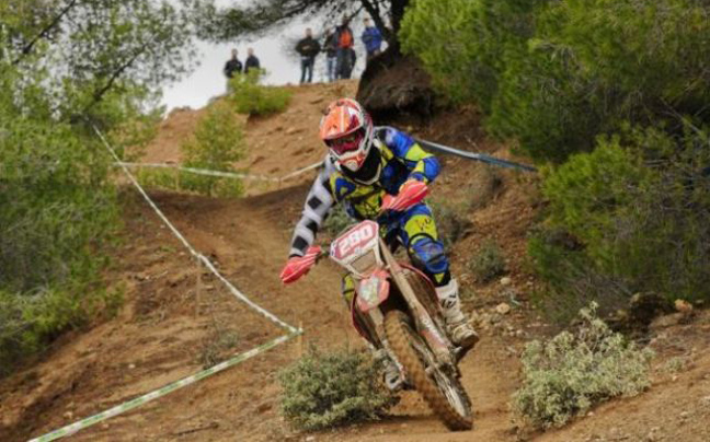 Αγώνας enduro στην Πεντέλη