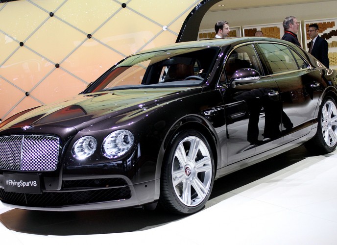 Νέα Bentley Flying Spur V8