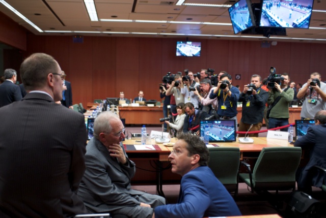 Ασφυχτικές πιέσεις στην Ελλάδα στο Eurogroup