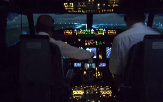 Πιλότος έχασε τον έλεγχο αεροσκάφους όταν ξεκόλλησε το&#8230; προσθετικό χέρι του